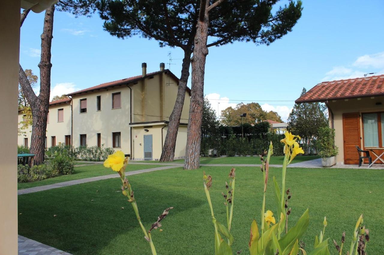 Villa Rosy Torre del Lago Puccini Exterior foto